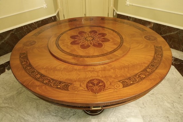 hermitage round table top
